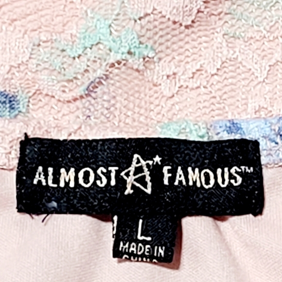 Almost Famous On / Off Shoulder Peplum Pink Lace Stretch Pop Over Top (L) - Picture 7 of 10